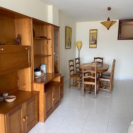 Apartamento en primera línea de playa en Laxe Exterior foto